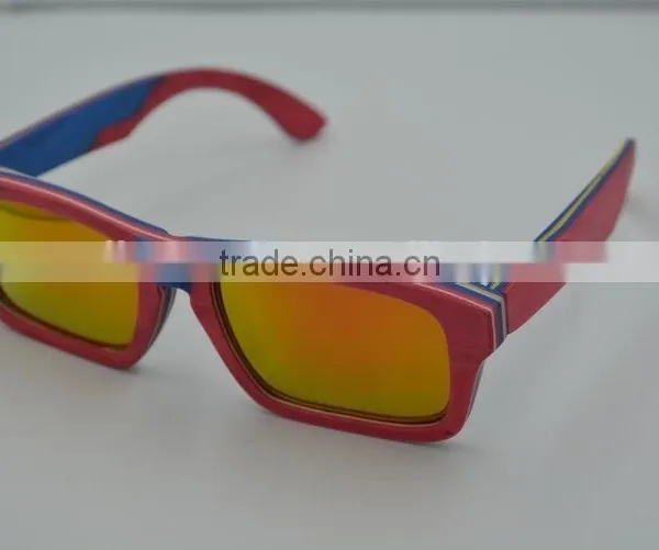 2015 New Fashion Recycled Skateboard Wood Sunglasses Frame Outisdie Black Inside Red Sunglasses Mens Polarized Sunglasses photo-2