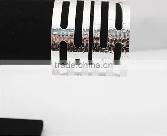 Fashion Iron Gold Hollow Bangle Cuff Bracelet for Women photo-5