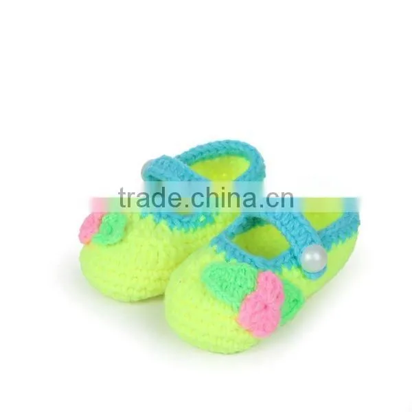 High Quality Fine Workmanship Hand Made Baby Crochet Wool Shoes photo-2