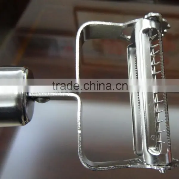 High Quality Stainless Steel Fruit Vegetable Peeler photo-3
