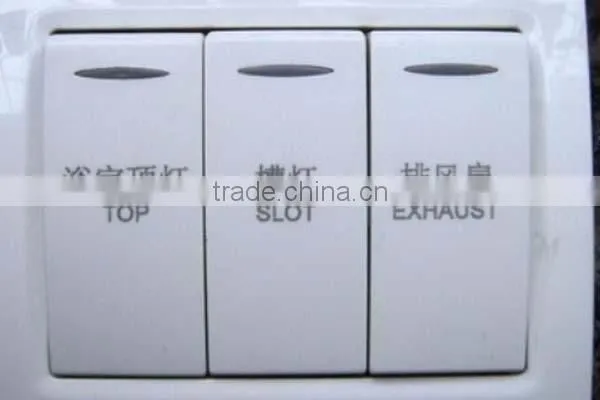 Fiber Laser Name Tag Engraving Machine photo-5