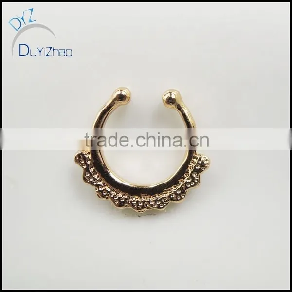 Fashion Piercing Gemmed Septum Clicker photo-3
