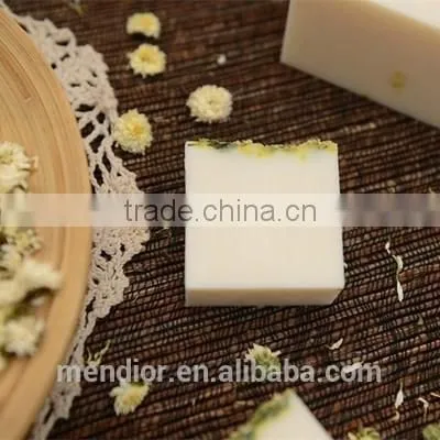 Natural White Chrysanthemum Essential Oil & Goat Milk Handmade Soap Face Cleaning Soap Dry Flower Antiallergic OEM Custom Brand photo-3