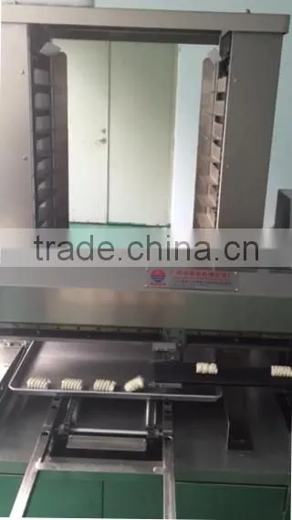 Commercial High Speed Pastry and Bread Tray Arranging Machine for Sale photo-3