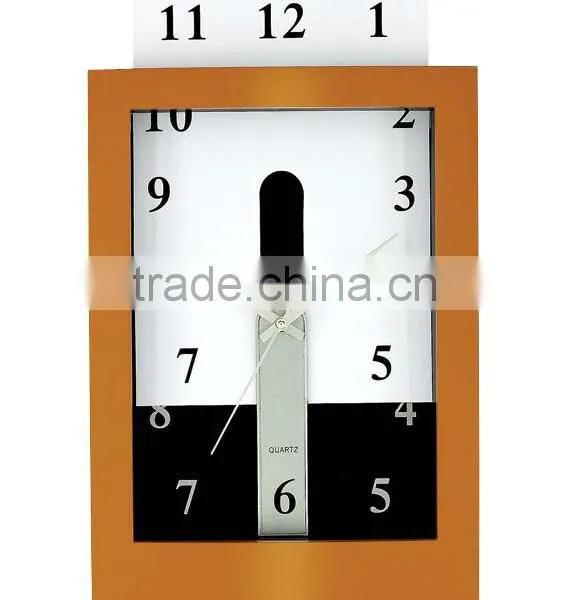 Gift Plastic Wall Clock With Removable Clock Face photo-3