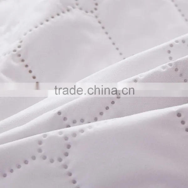 Ultrasonic Quilting King Size Bed Bug Fitted Waterproof Mattress Cover photo-5