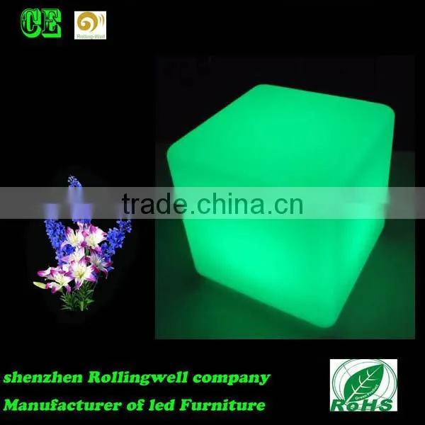 Hot Sale Color Changing Rechargeable BBattery LED Cube Illuminated LED Light Cube Lamp photo-4