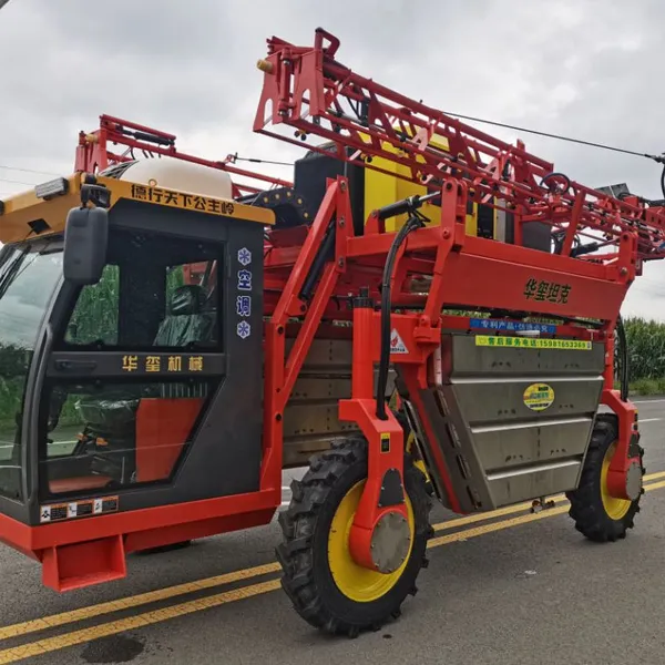 Huaxi 3WPZ-2000G Self-propelled Spray Boom Pesticide Applicator Corn Spraying Machine Manufacturer photo-3