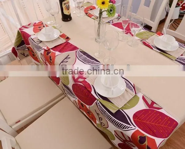 2015 New Design Leaf Printed Plain Style Woven Table Runner