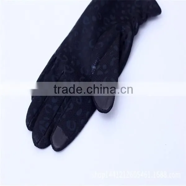Outdoor Red Blue Printing Elastic Fabric Golves photo-5