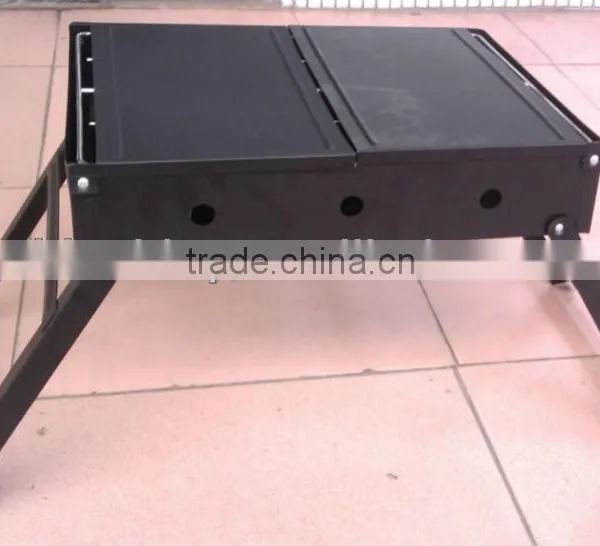 Most Popular Hot-sale Soccer Barbecue Mini Charcoal Bbq Grills photo-3