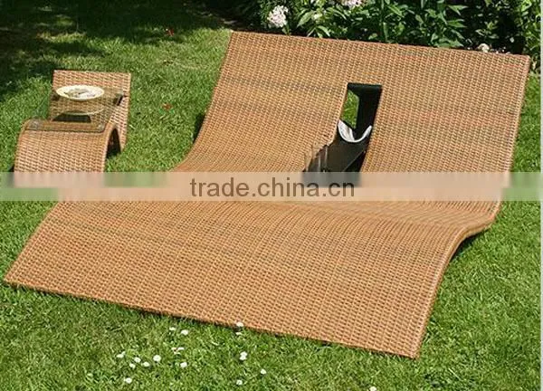 Modern Double Rattan Sun Lounge Wicker Outdoor Lounge Furniture photo-3