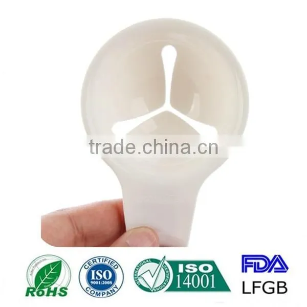 High Quanlity Egg Plastic Divider/plastic Spoon Shape Egg Tool/egg Separator Manufacturer photo-4