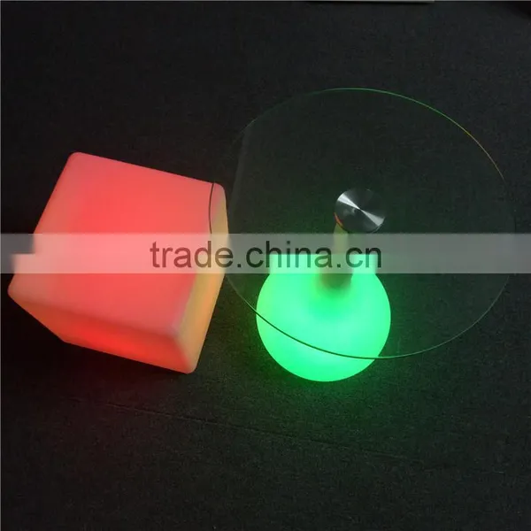 China Suplier LED Illuminated Glass Round Table and Cube Chair With Factoty Price photo-4