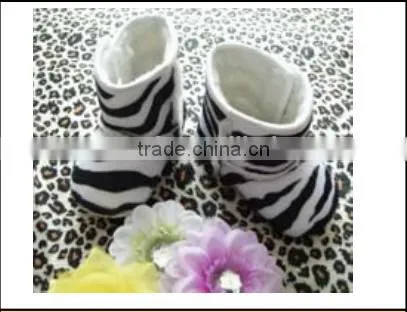 2016 Wholesale Bulk Order in China Soft Sale Baby Boots New Born Baby Shoes photo-2