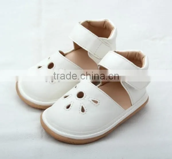 Shenzhen BabyHappy Hottest Fashion Toddler Squeaky Shoes photo-6
