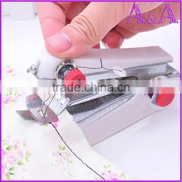 Hot Selling Hand Portable Manual Mini Electric Sewing Machine photo-3