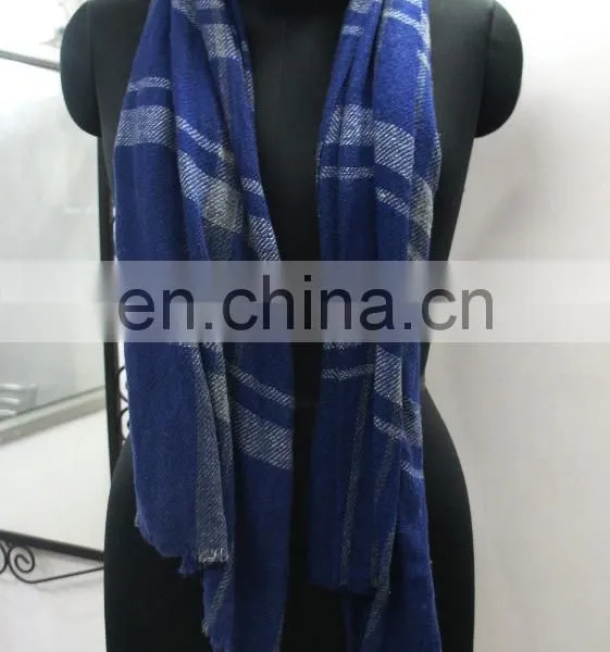 Latest Pashmina Wool Scarfs Design Checked Scarves and Shawls photo-2