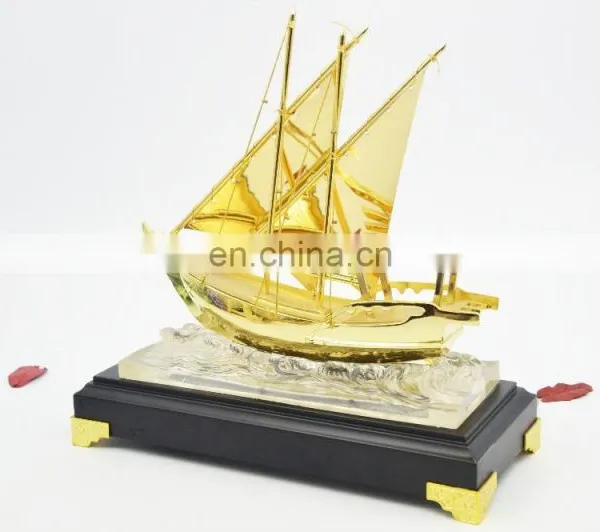 Miniature 3d Metal Ship Model Plated With Gold Leaf For Decoration Gifts Or Collection
