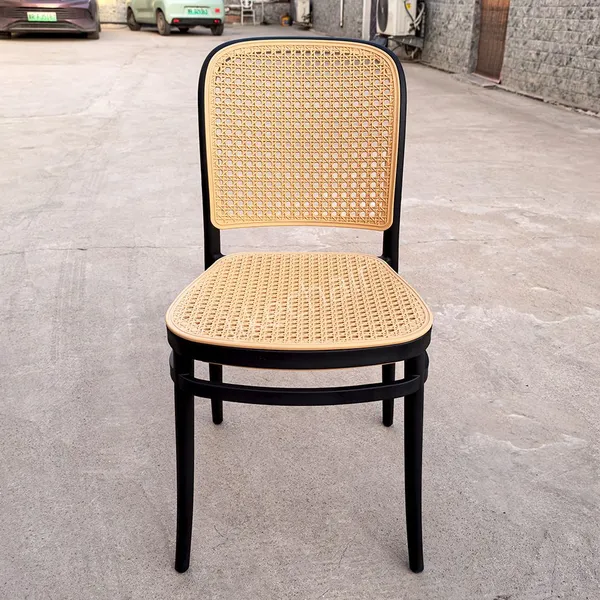 Wholesale Factory Stackable Price Dining Chair Modern Kitchen Plastic Cafe Restaurant Chair