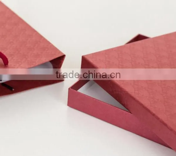 High Quality Scarf Packaging Product Paper Bags Supplier photo-3