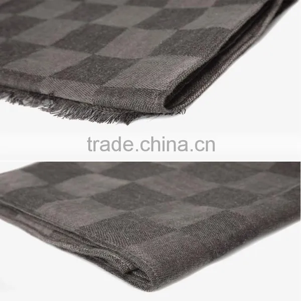 Super Soft Magic Men's Scarf With Checkered Pattern photo-2