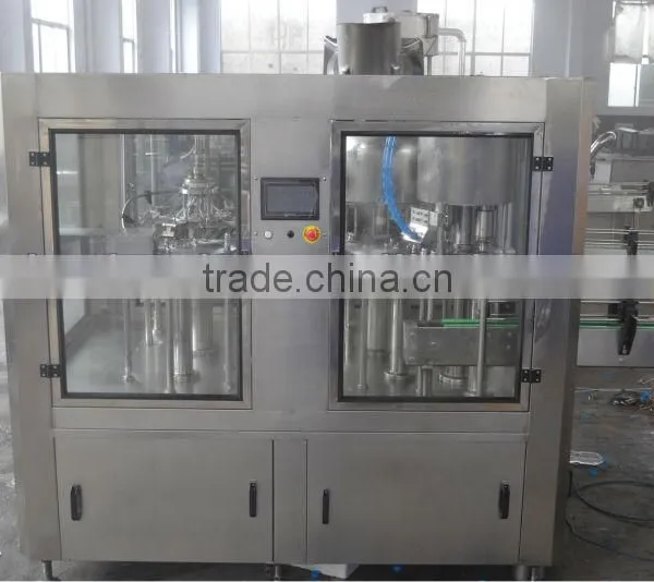 Automatic bottling machine