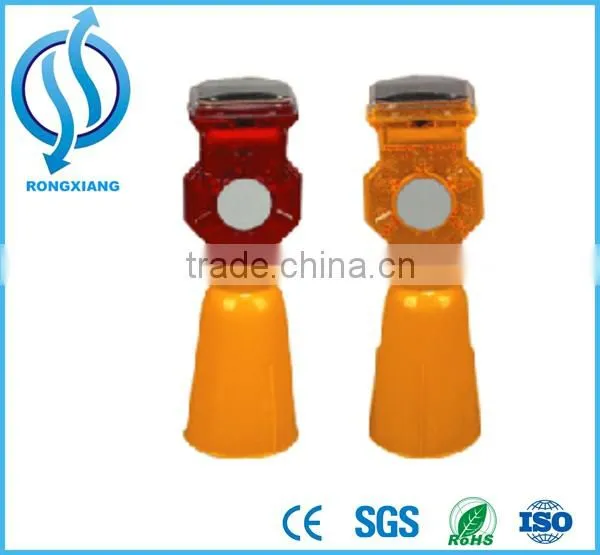 Solar Powered LED Warning Lights With High Intensity Sensor LED Traffic Light photo-4