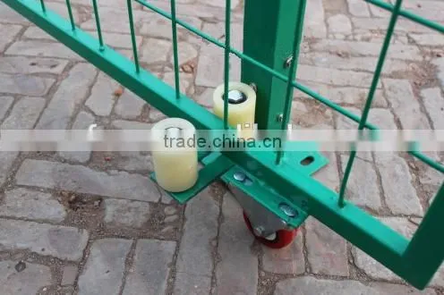 Metal Welded Wire Mesh Cheap Fence Gate Designs photo-3