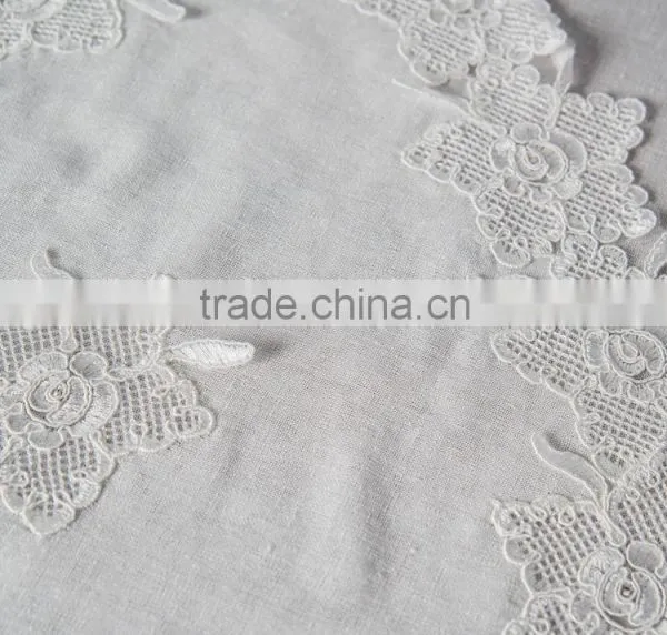 NELLAMORE DECORATIVE TABLE RUNNER photo-4