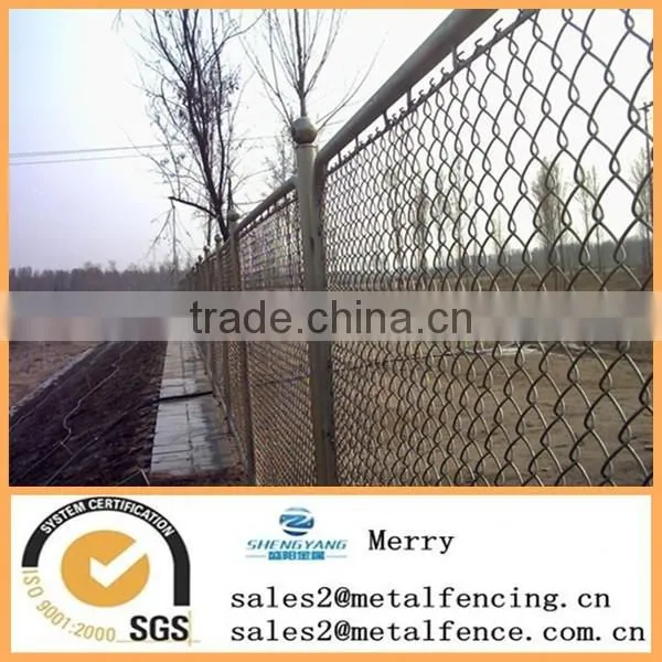 Hot Sale Galvanized or Pvc Coated Chain Link Rhombus Wire Mesh Fence photo-5