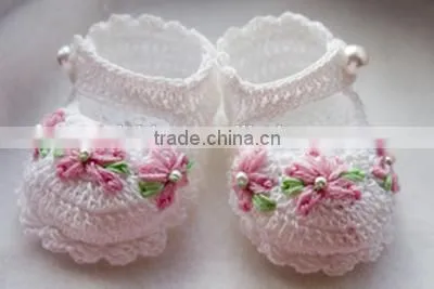 Hollow Wool Knitted Shoes Wholesale Floral Crochet Baby Girl Soft Shoes photo-4