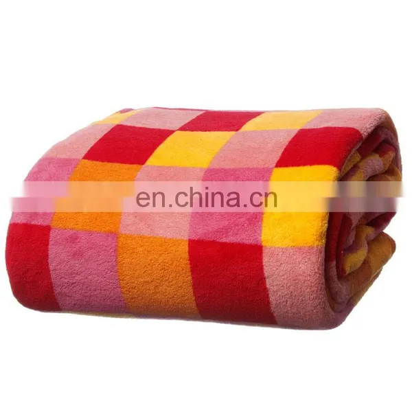 New Arrival Product Direct Manufacturer 100% Polyester Plush Fabric Portable Foldable Home Textile Blanket Coral Fleece Blanket. photo-5