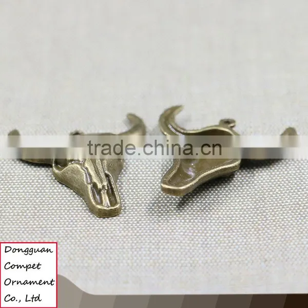 Compet Wholesale Metal Jewelry Zinc Alloy Skull Cow Pendant photo-2