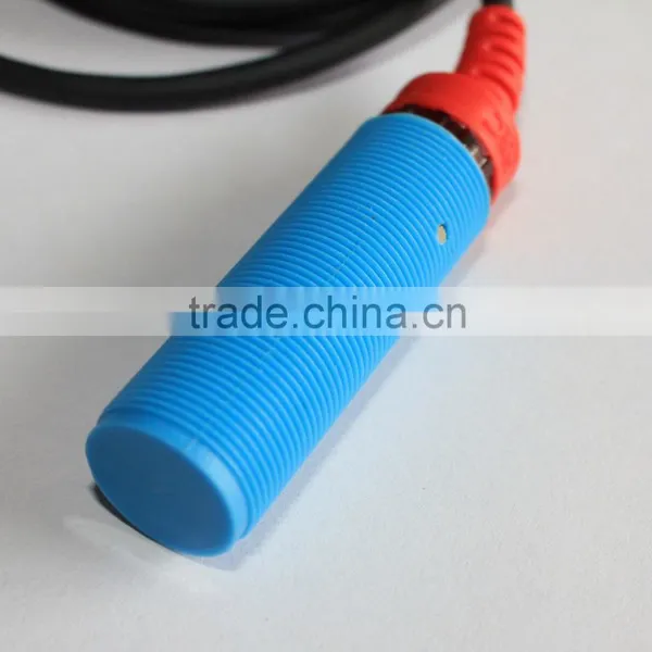 FKC1810 Series M18 Capacitive Proximity Sensor, With Red Tube Protected From Damage, 3-wire, NPN/PNP, 10mm Sensing Range. photo-4