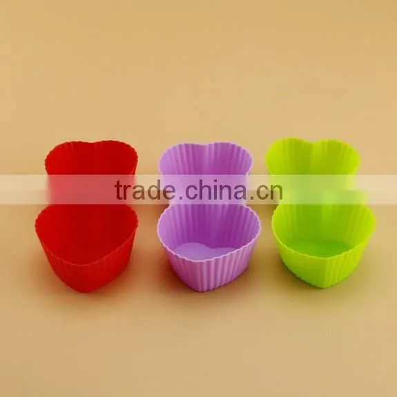 Heart Shaped Spotty Muffin Cup Cake Repeated Use Silica Gel Liners Silicone Cupcake Mold