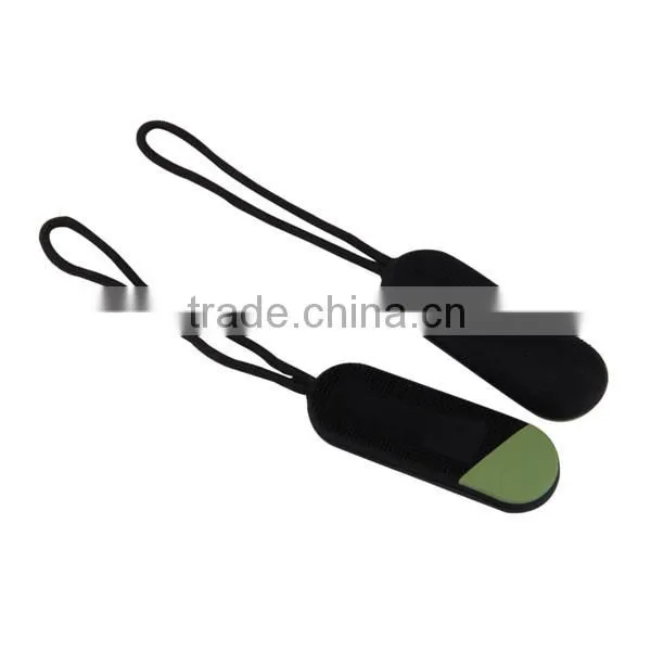 custom rubber zipper puller