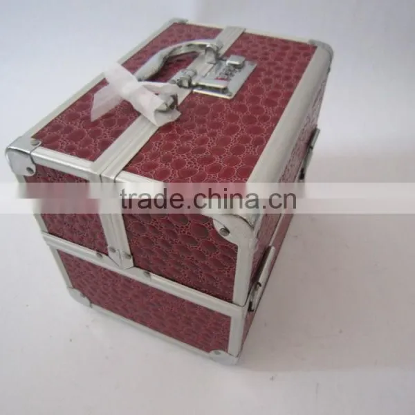 PVC Leather Panel Display Cheap Portable Professional Aluminum Cosmetic Case and Box