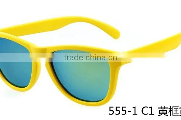 ADE WU Cheap Plastics Sunglasses Unisex With Your Logo STY555-1 photo-3