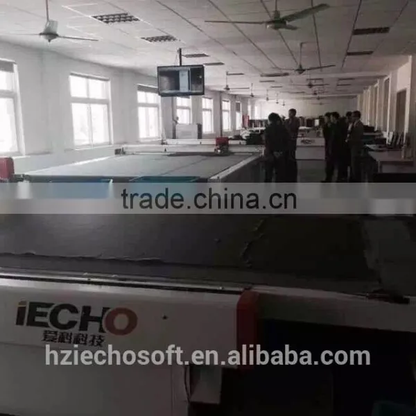 IECHO Leather Car Seat Cover Cutting Machine With Electric Oscillating Knife photo-5