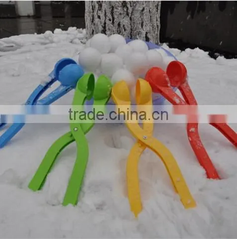 Lightweight, Eco-friendly Plastic Material Kids Winter Sport Snowball Maker
