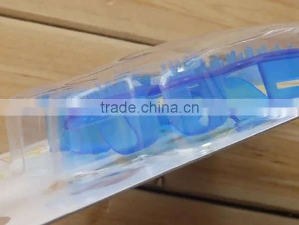 PVC Material Five Finger Soft Brush Comb for Pet Bathing photo-2