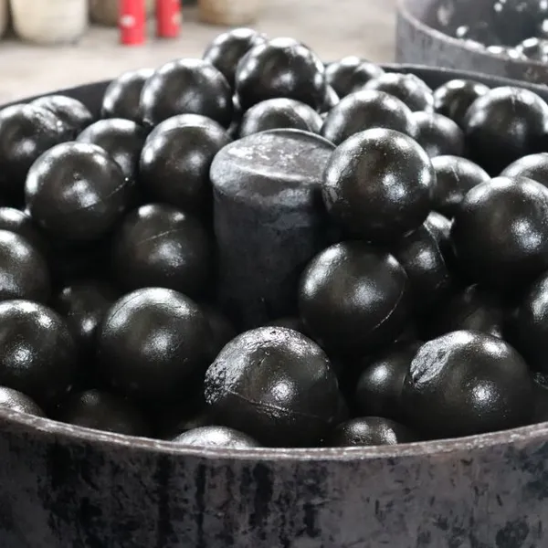 High Chrome Alloy Cast Steel Grinding Balls Cr 10%-30% HRC58-62 Low Breakage For SAG Mill Ball Mill Mining