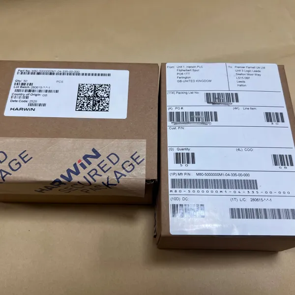 M80‑5000000M1‑04‑335‑00‑000 HARWIN Connector, 4‑Position Male Plug, 4.0mm Pitch, Jackscrew Lock, 12AWG, Datamate‑Power Series Cable‑mount Kit