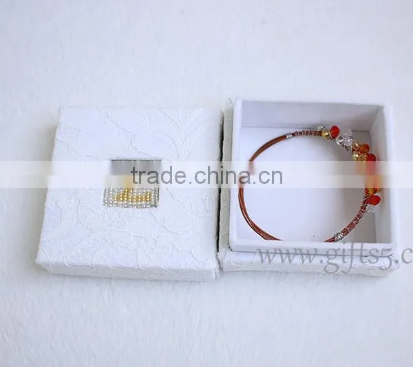 Fashion White Wedding Packaging Box for Jewelry With Beaded Name Plate of Z photo-3