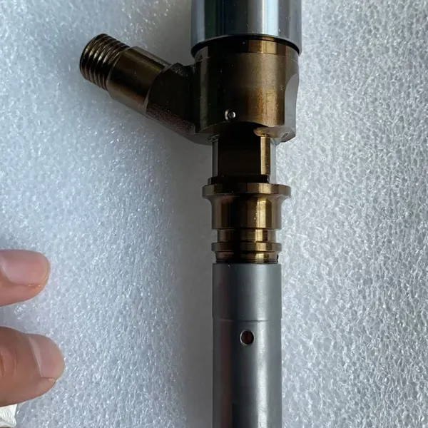 New 3200680 Oil Sprayer Diesel Fuel Injector Nozzle With Pump for CAT Engine Parts for Construction photo-4