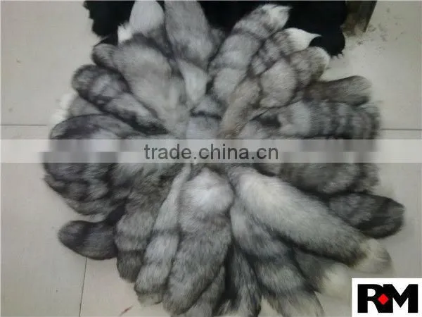 Factory Wholesale 100% Genuine Fox Tail Fur Accessory in Natural Color photo-4
