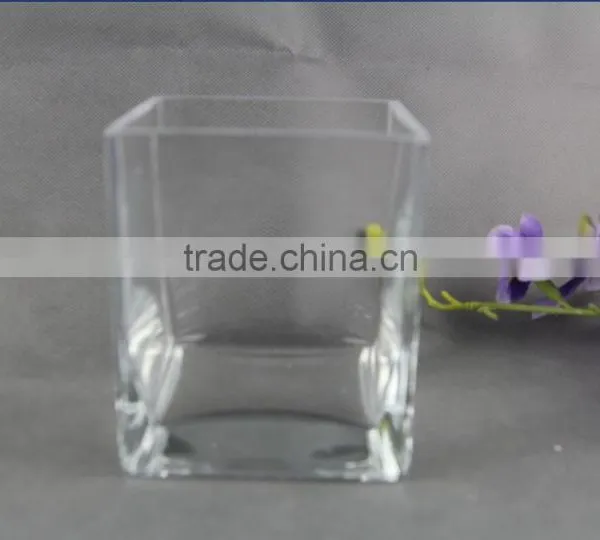Beautiful Clear Glass Vase With Heart Design photo-3