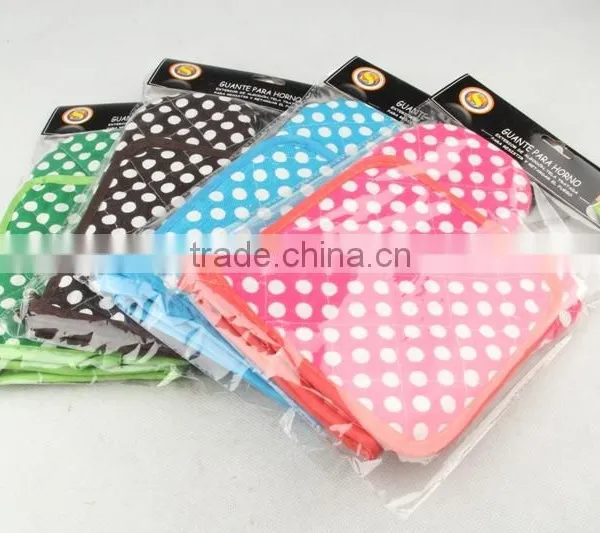 Printed Mirowave Oven Glove and Pot Holder photo-3