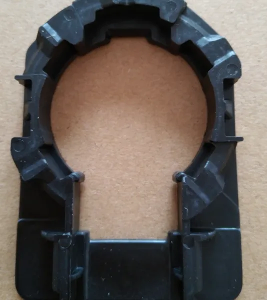 Auto Plastic Rubber Metal Accessories Parts of Automobile Car Glass photo-3